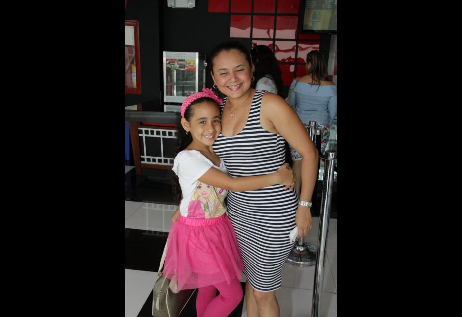 Yesenia Rodríguez y Nicol Valentina Rodríguez 
